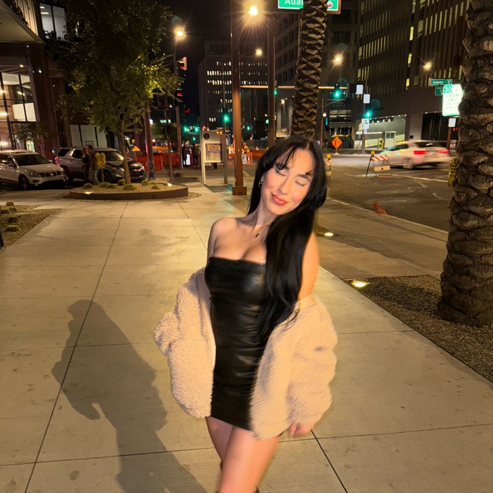 Meet your Posher, Jennifer